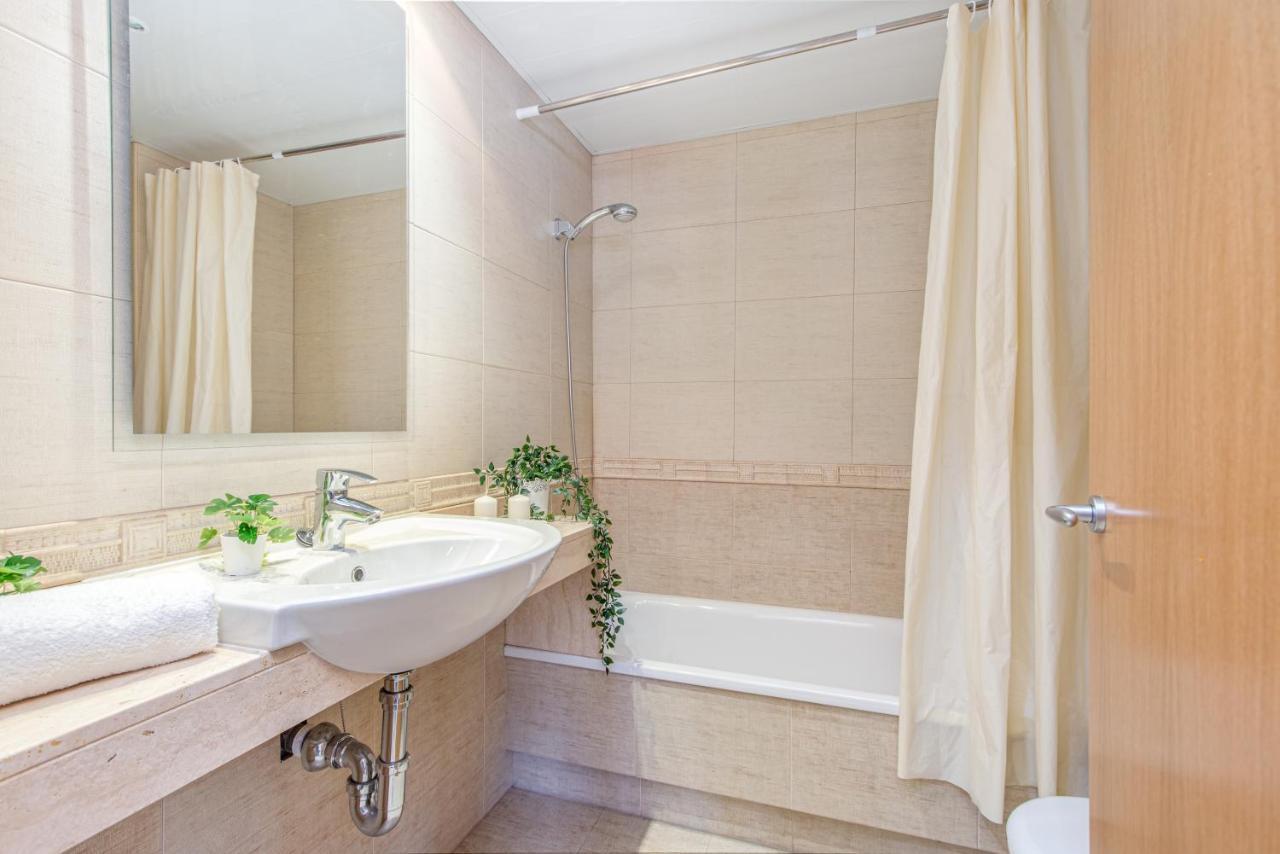 Confort Apartment Росес Екстериор снимка