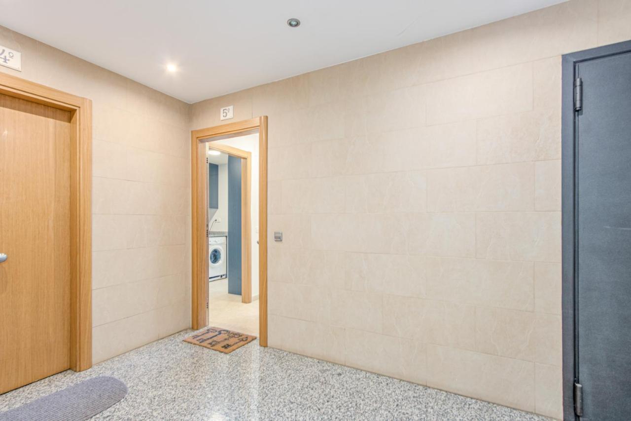 Confort Apartment Росес Екстериор снимка