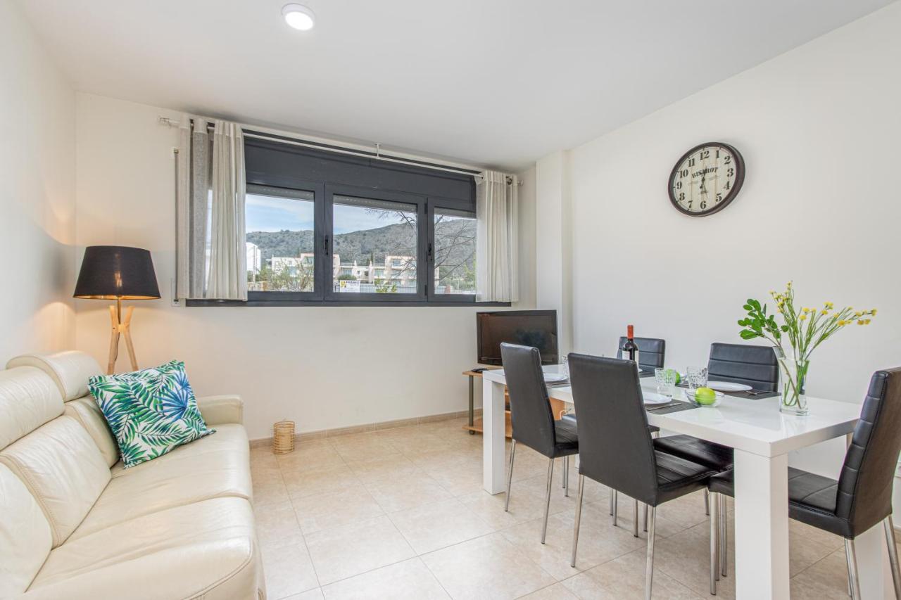 Confort Apartment Росес Екстериор снимка